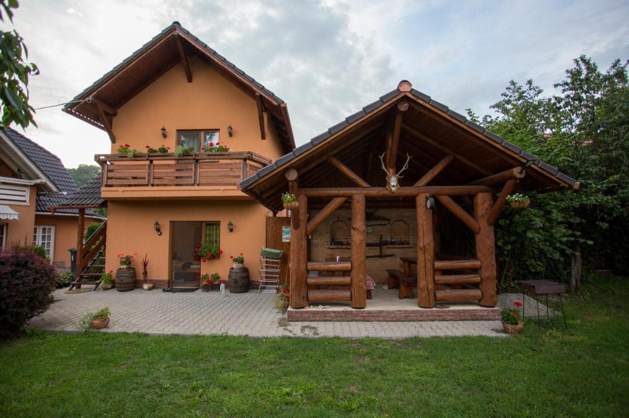 Casa Tibi Hotel Praid Buitenkant foto